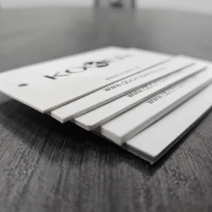 Etiquetas de carton gruesas